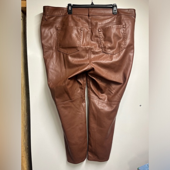 Torrid Perfect Skinny Faux Leather Mid Rise Pant in Root beer size 22R women - Picture 8 of 10